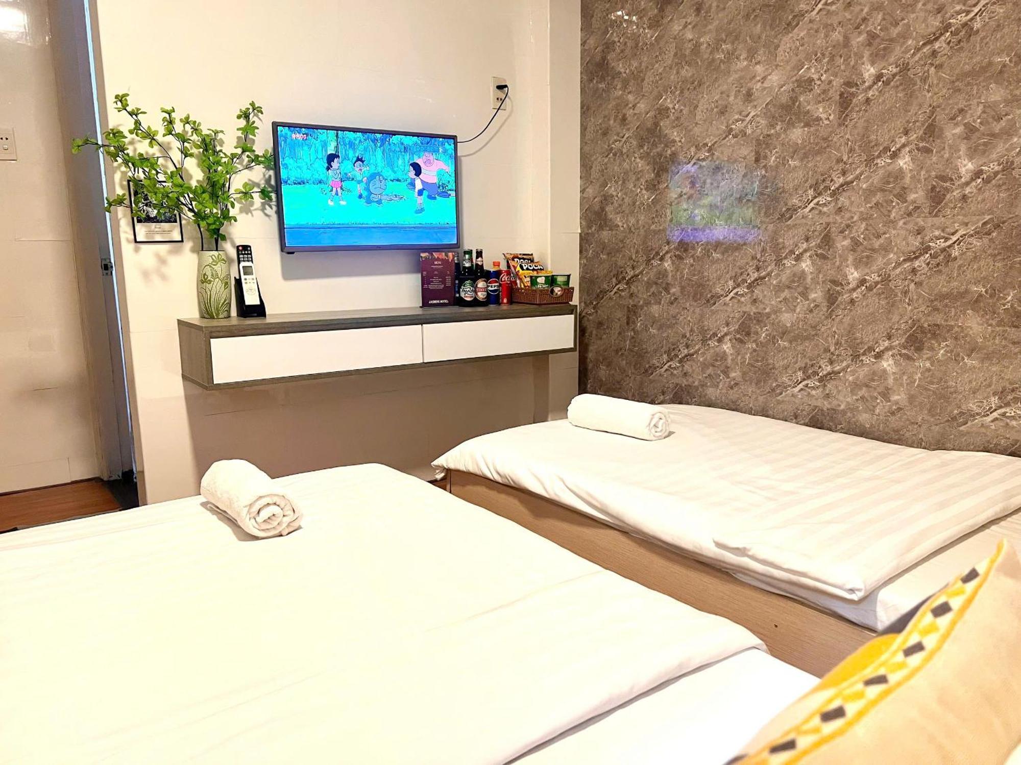 Jasmine Hotel - Pham Ngu Lao Q1 - By Bay Luxury Ho Şi Min Dış mekan fotoğraf
